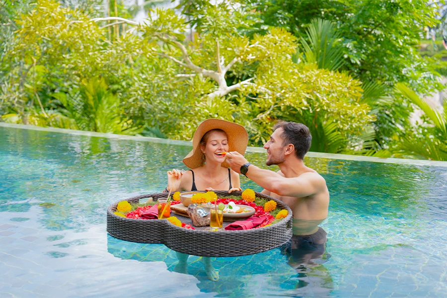 Floating Breakfast at the sun of granary ubud